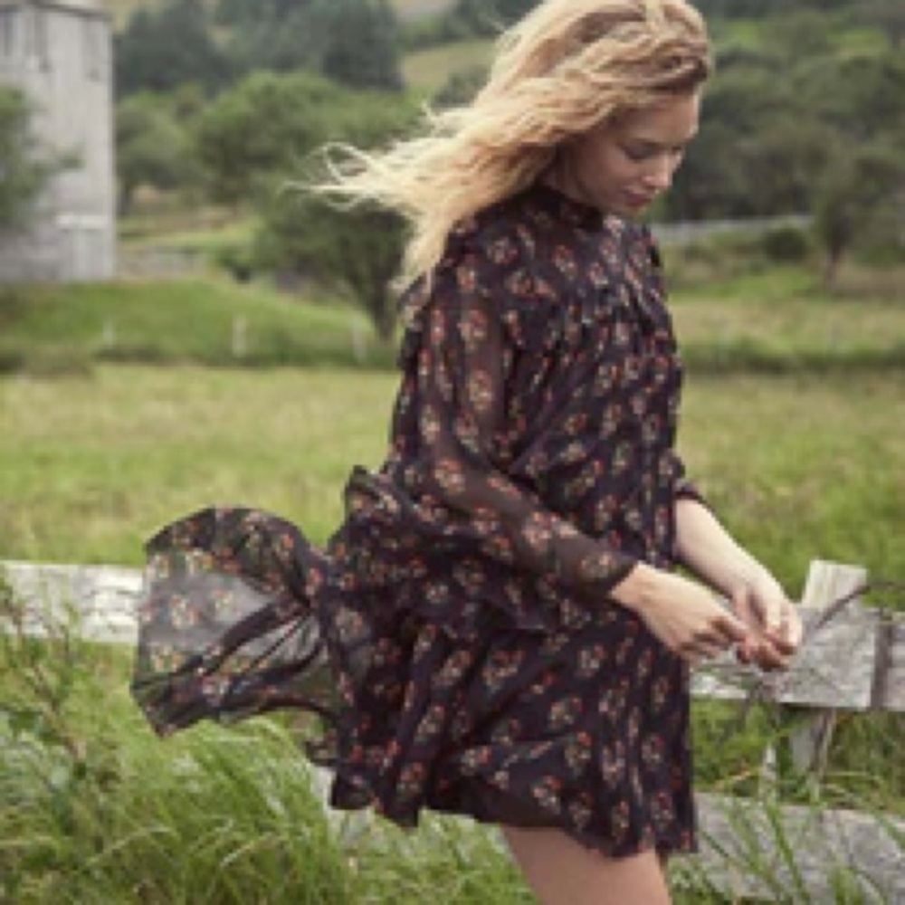 Doen Black Floral Long Sleeve Dress